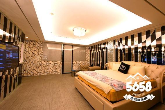85旅行家 Apartment Kaohsiung Exterior photo